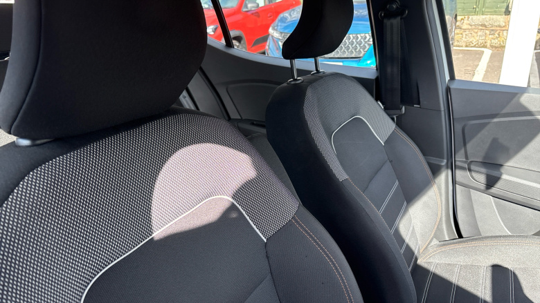 Dacia Sandero Stepway 1.0 TCe Essential 5dr Petrol Hatchback